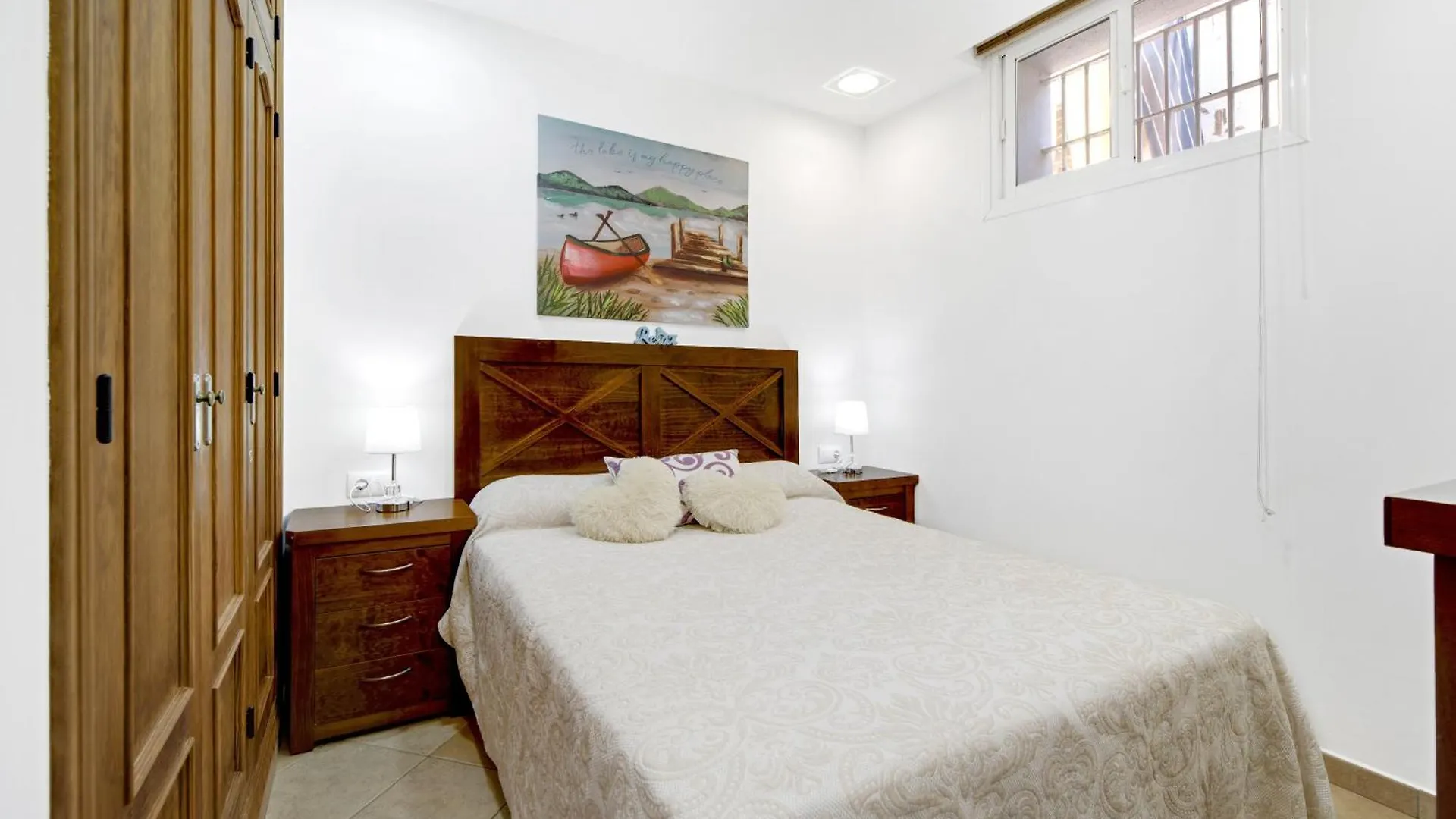 Apartamento Primer Linea De Playa contacts